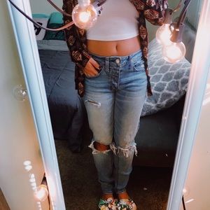 tomgirl vs mom jeans